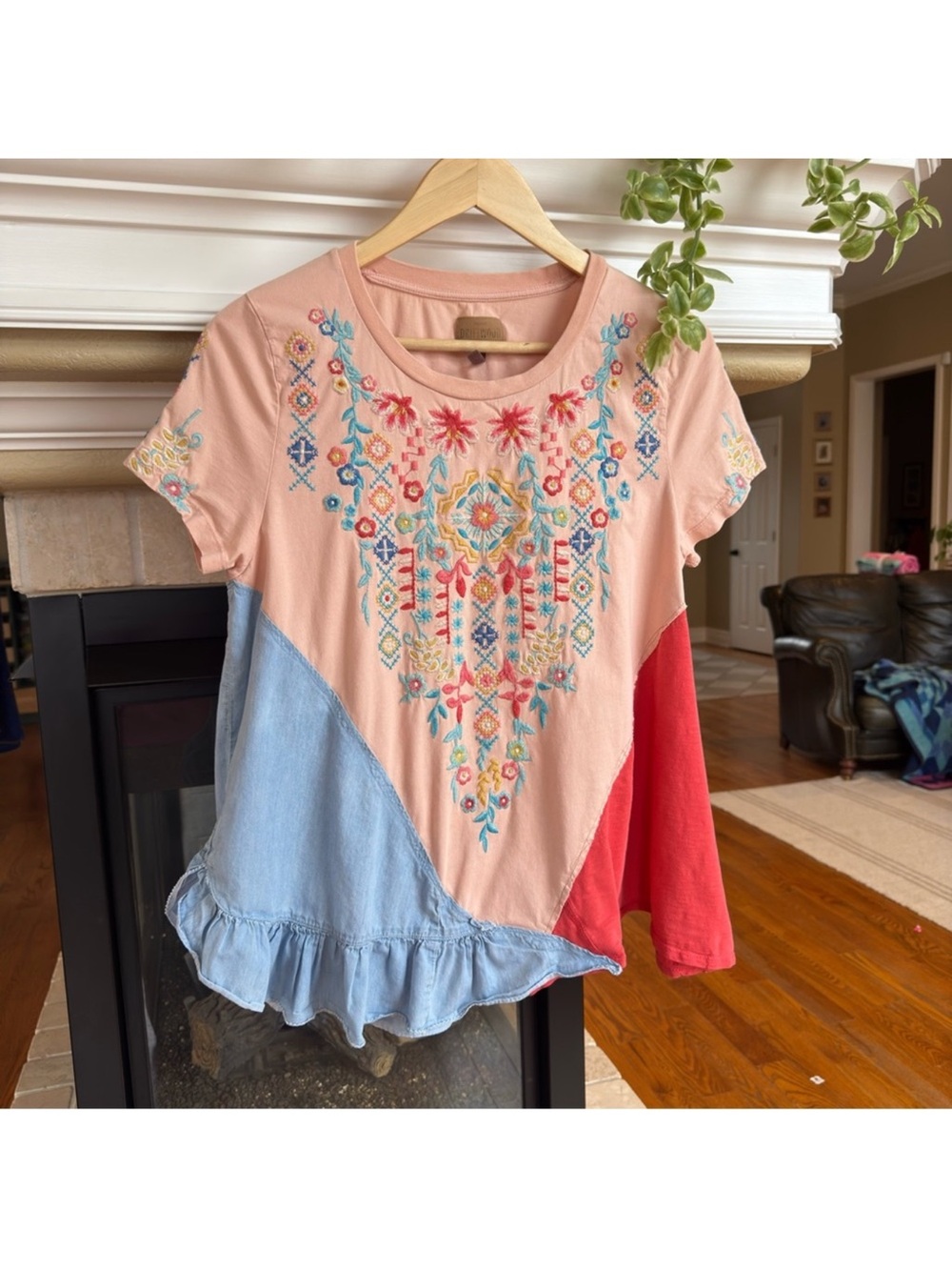 Driftwood Embroidered Colorblock Women's Top